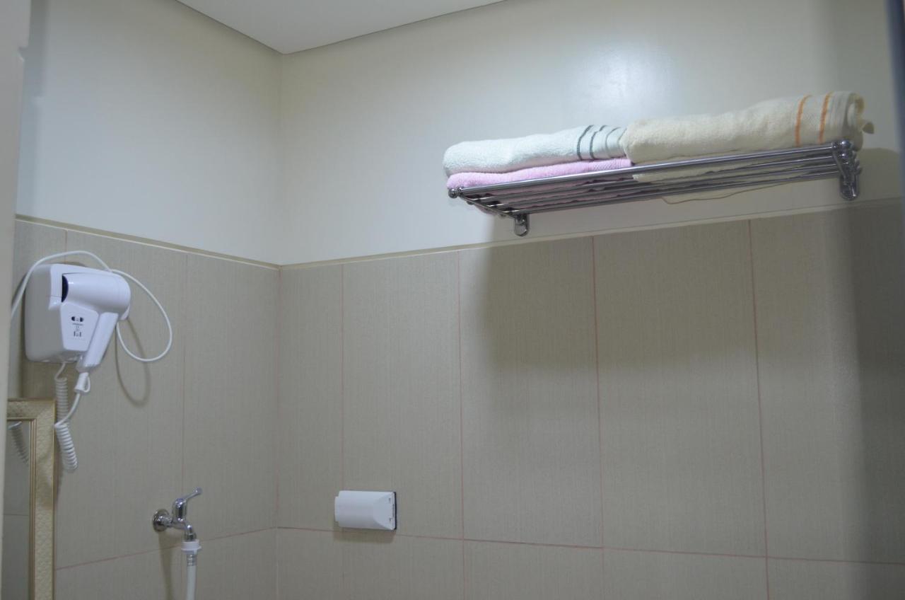 מנילה Jovic'S Condo At Breeze Residences. מראה חיצוני תמונה